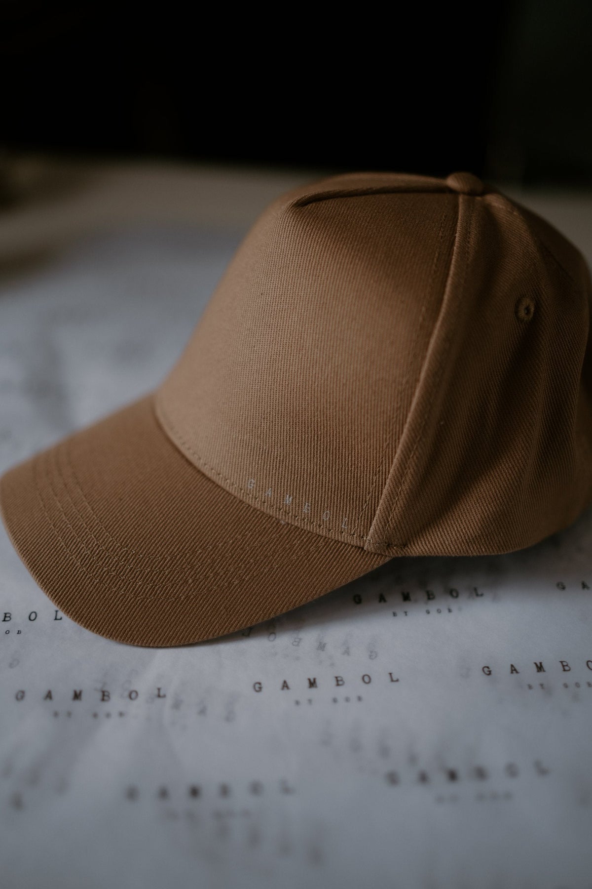 The Pace Cap in Dark Camel