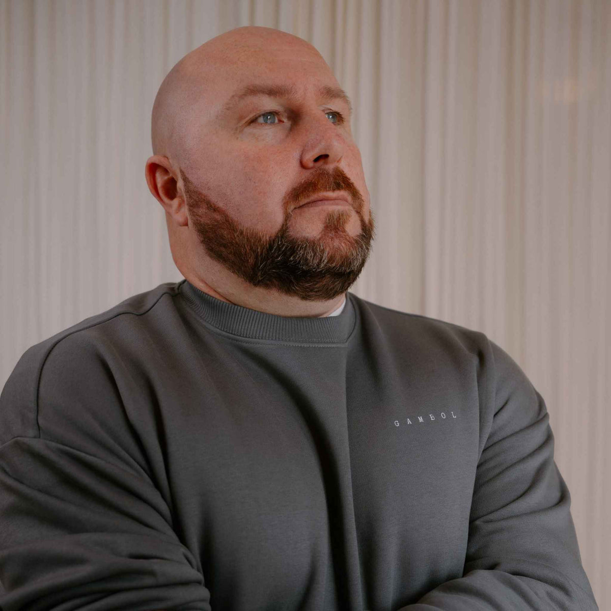 Oversized Sweat in Grey, chest detail – Gambol Archive