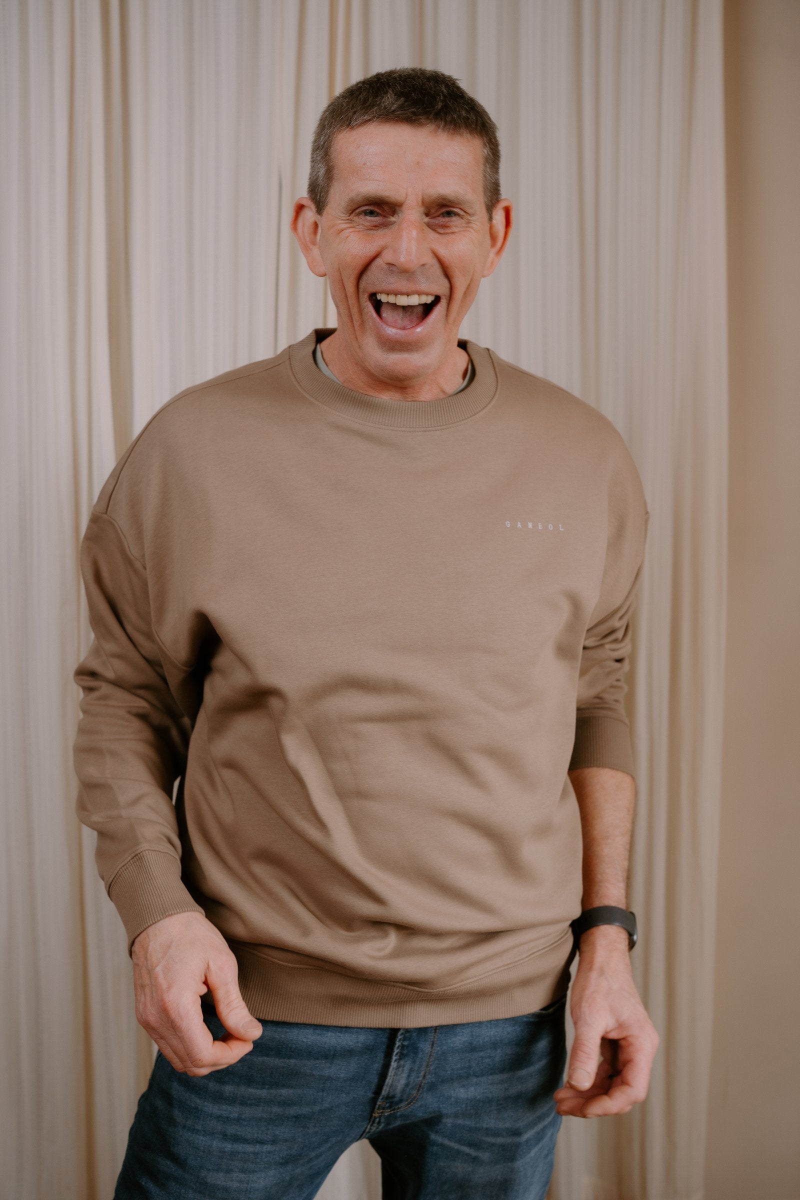 Oversized Sweat in Camel – Gambol Archive